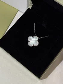 Van Cleef & Arpels four-leaf clover white wide necklace-3788  